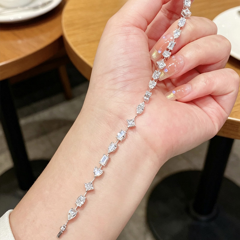 VANTYRE lab grown diamond bracelet or bangle.