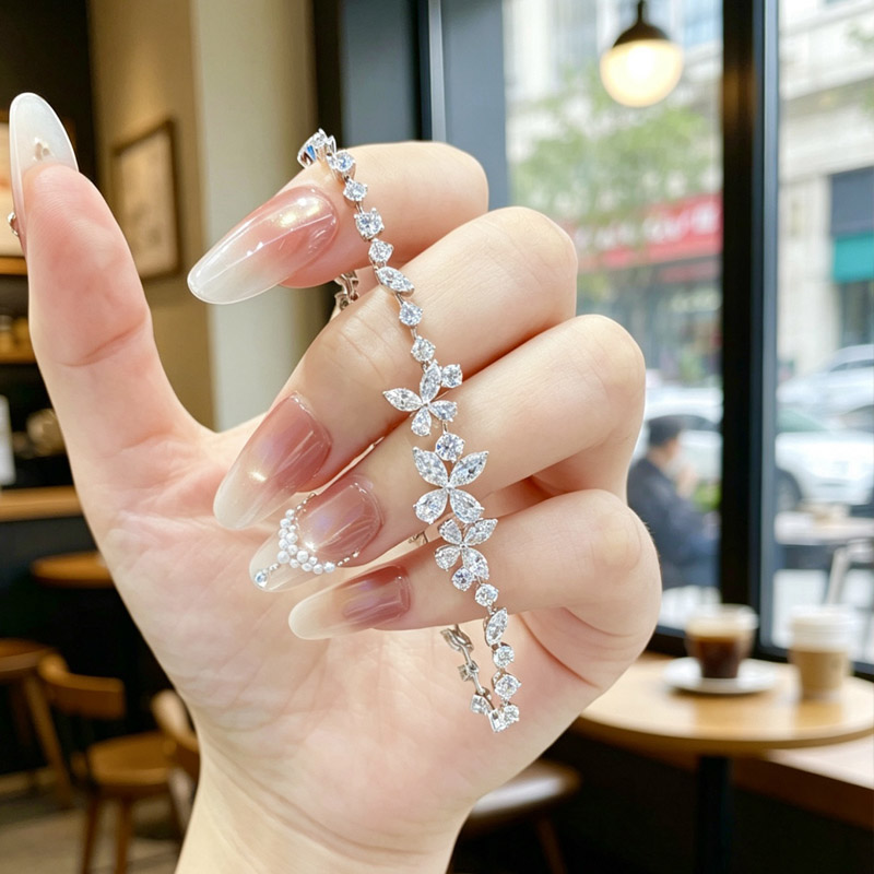 VANTYRE lab grown diamond bracelet or bangle.