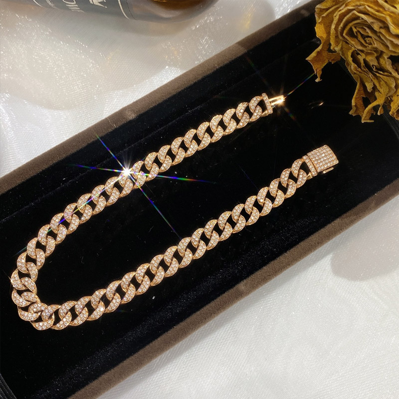 VANTYRE lab grown diamond bracelet or bangle.