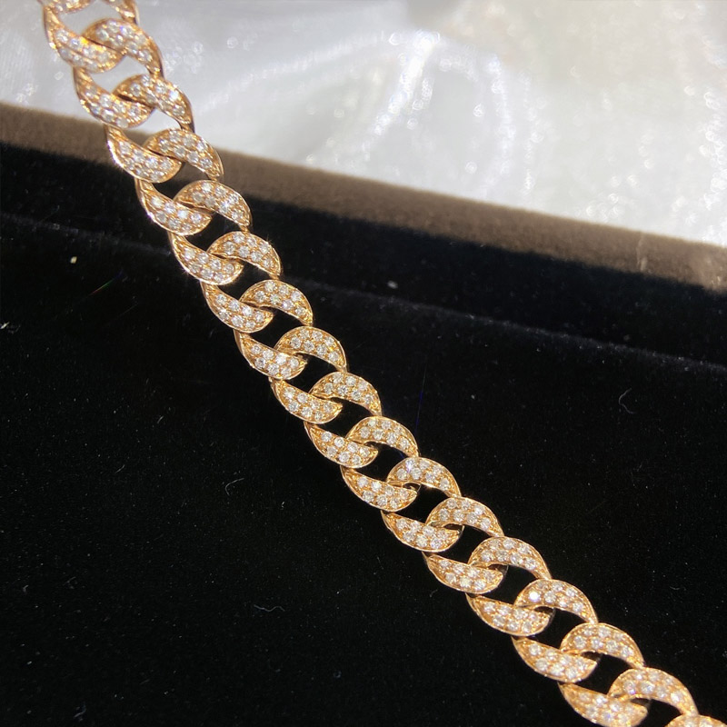 VANTYRE lab grown diamond bracelet or bangle.