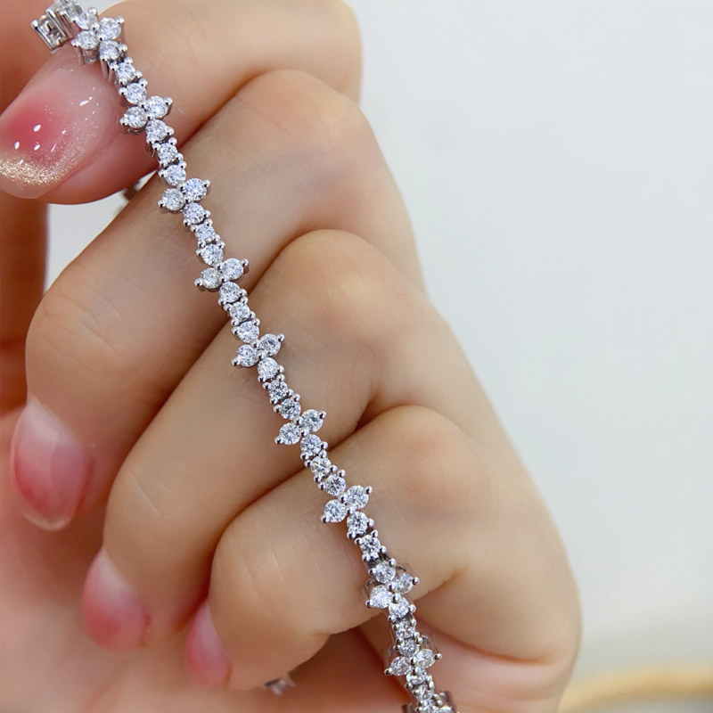 VANTYRE lab grown diamond bracelet or bangle.