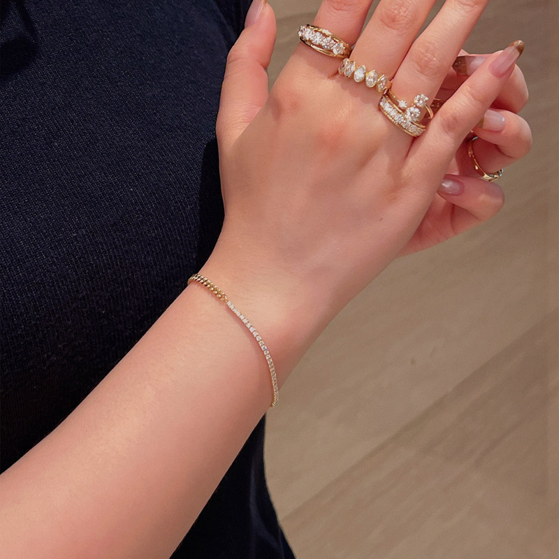 VANTYRE lab grown diamond bracelet or bangle.