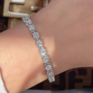 VANTYRE lab grown diamond bracelet or bangle.