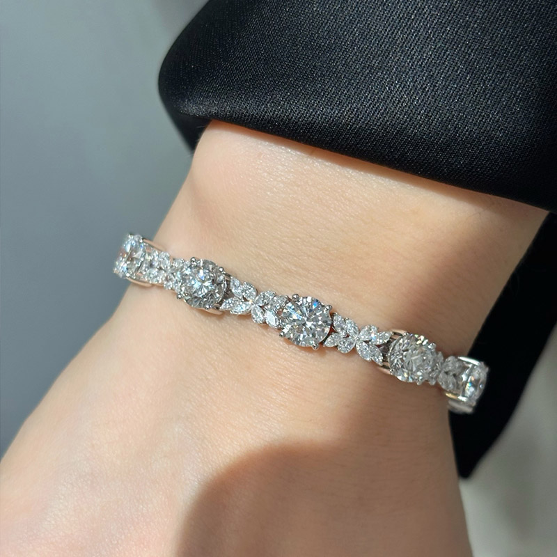 VANTYRE lab grown diamond bracelet or bangle.