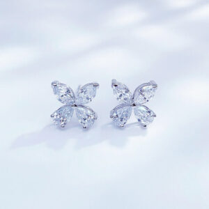 VANTYRE lab grown diamond earrings.