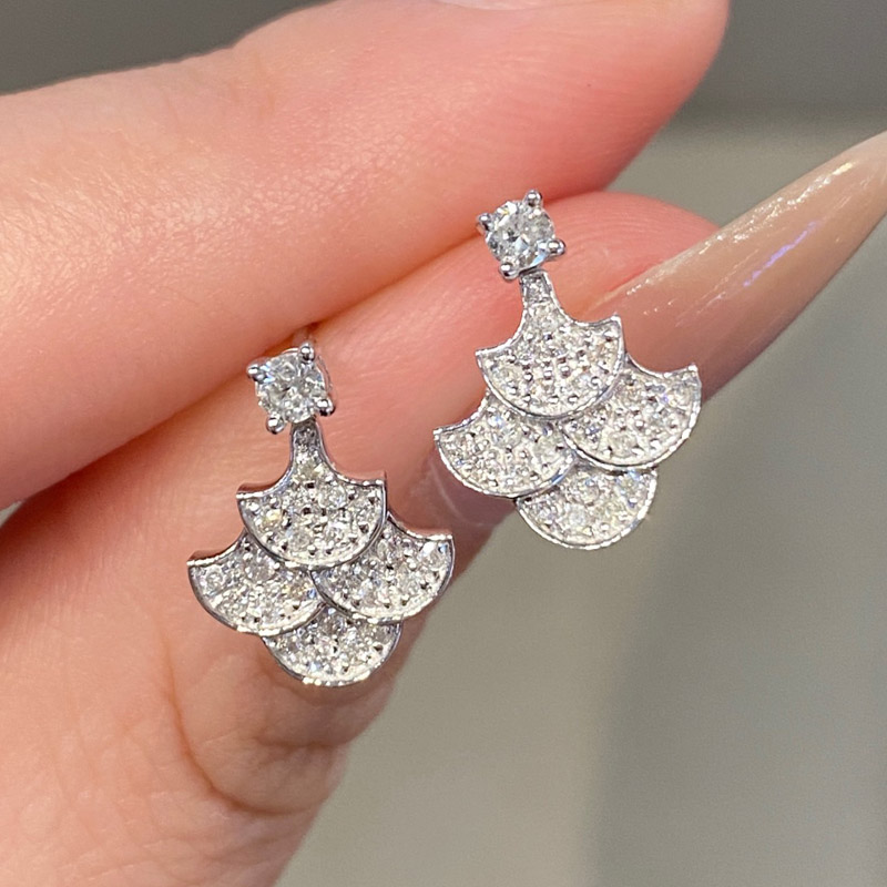 VANTYRE lab grown diamond earrings.