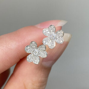 VANTYRE lab grown diamond earrings.