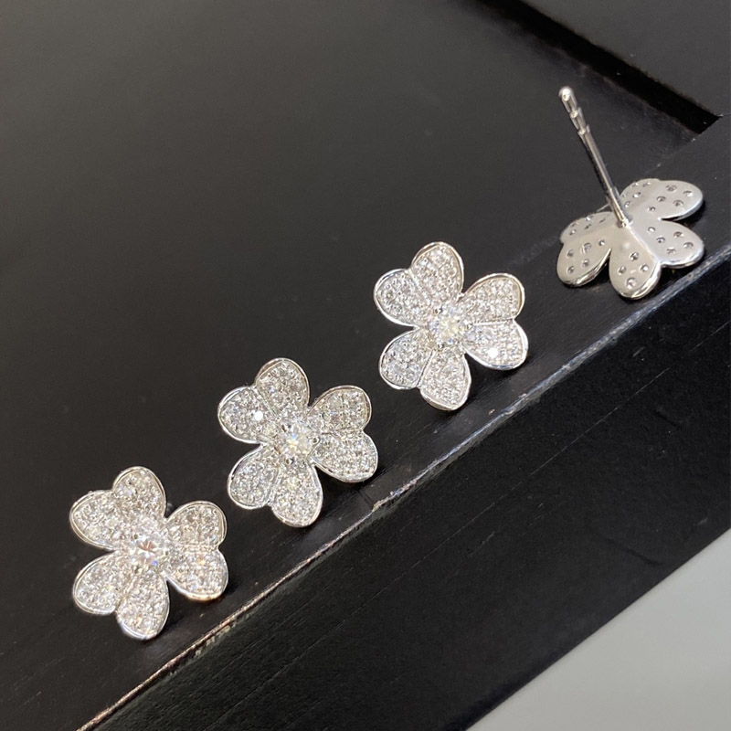 VANTYRE lab grown diamond earrings.