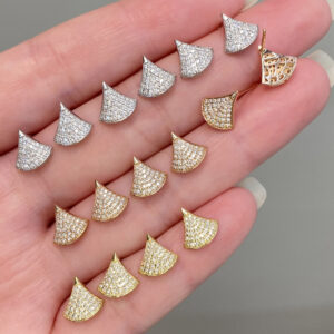 VANTYRE lab grown diamond earrings.