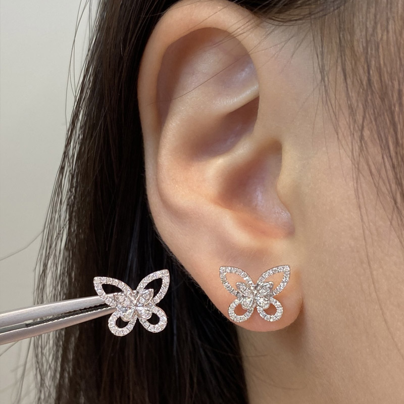 VANTYRE lab grown diamond earrings.