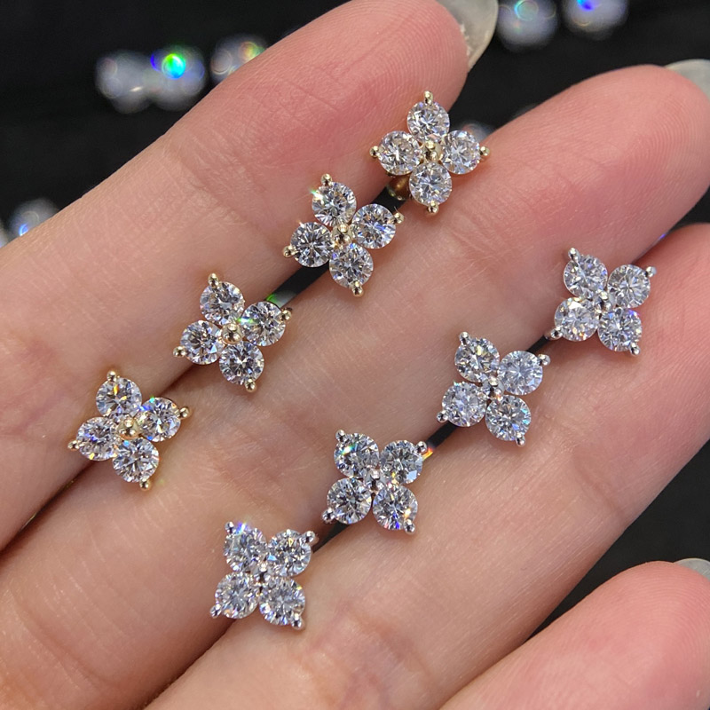 VANTYRE lab grown diamond round earrings.