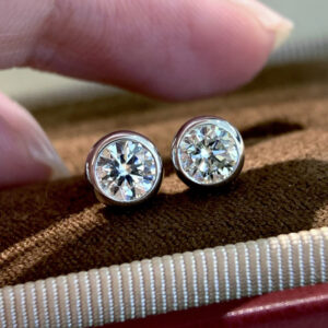 VANTYRE lab grown diamond round earrings.