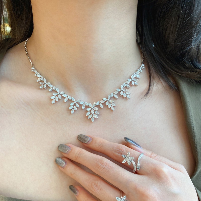 VANTYRE lab grown diamond necklace or pendant.