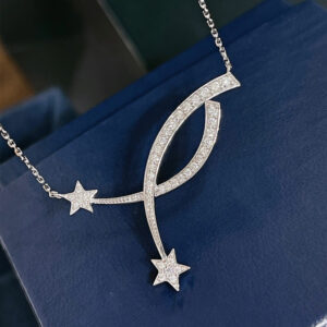 VANTYRE lab grown diamond necklace or pendant.