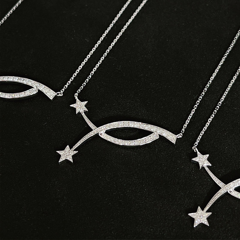 VANTYRE lab grown diamond necklace or pendant.