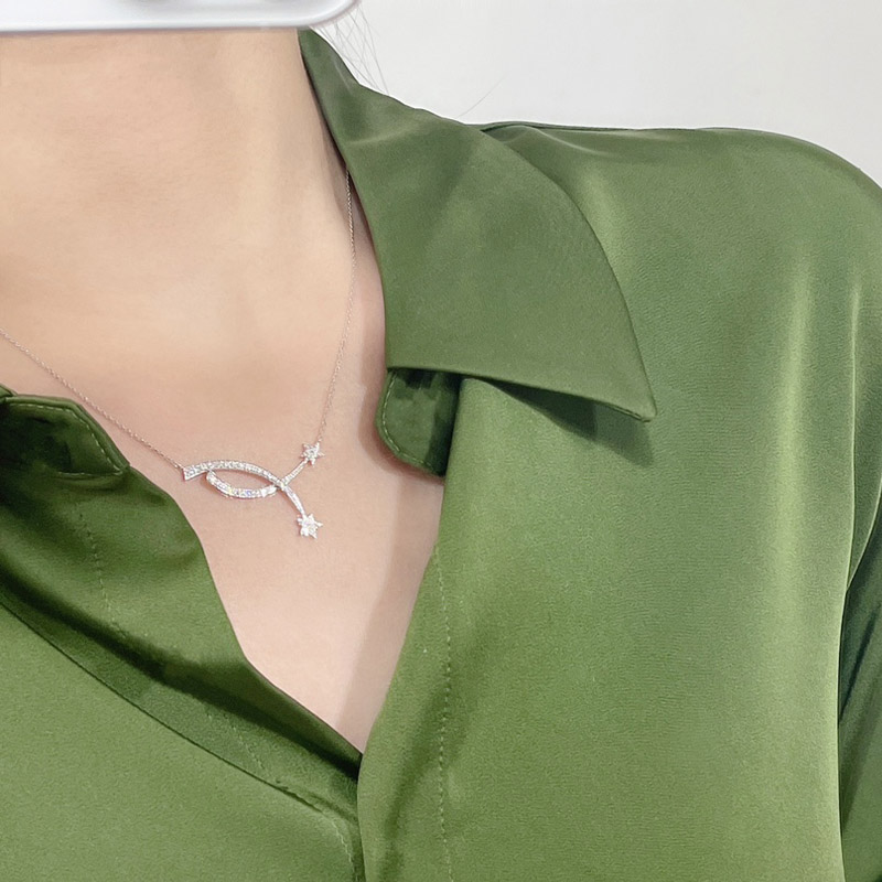VANTYRE lab grown diamond necklace or pendant.