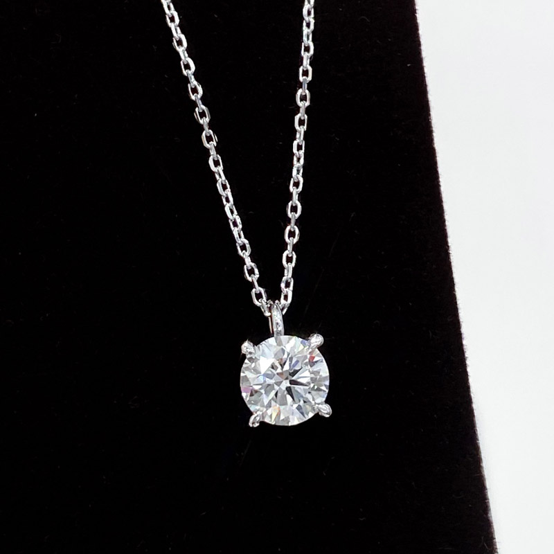 VANTYRE lab grown diamond round necklace or pendant.