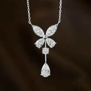 VANTYRE lab grown diamond necklace or pendant.
