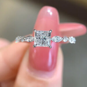 VANTYRE Labgrowndiamond princess Halo Ring