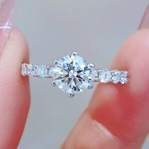 VANTYRE Labgrowndiamond Round Halo Ring