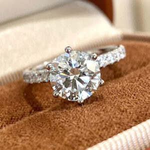 VANTYRE Labgrowndiamond Round Halo Ring