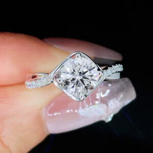 VANTYRE Labgrowndiamond Round Halo Ring