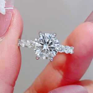 VANTYRE Labgrowndiamond Round Halo Ring